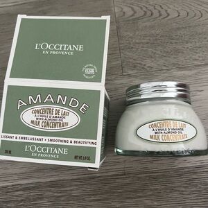 L'Occitane Amande Milk Concentrate 6.9oz/ 200ML